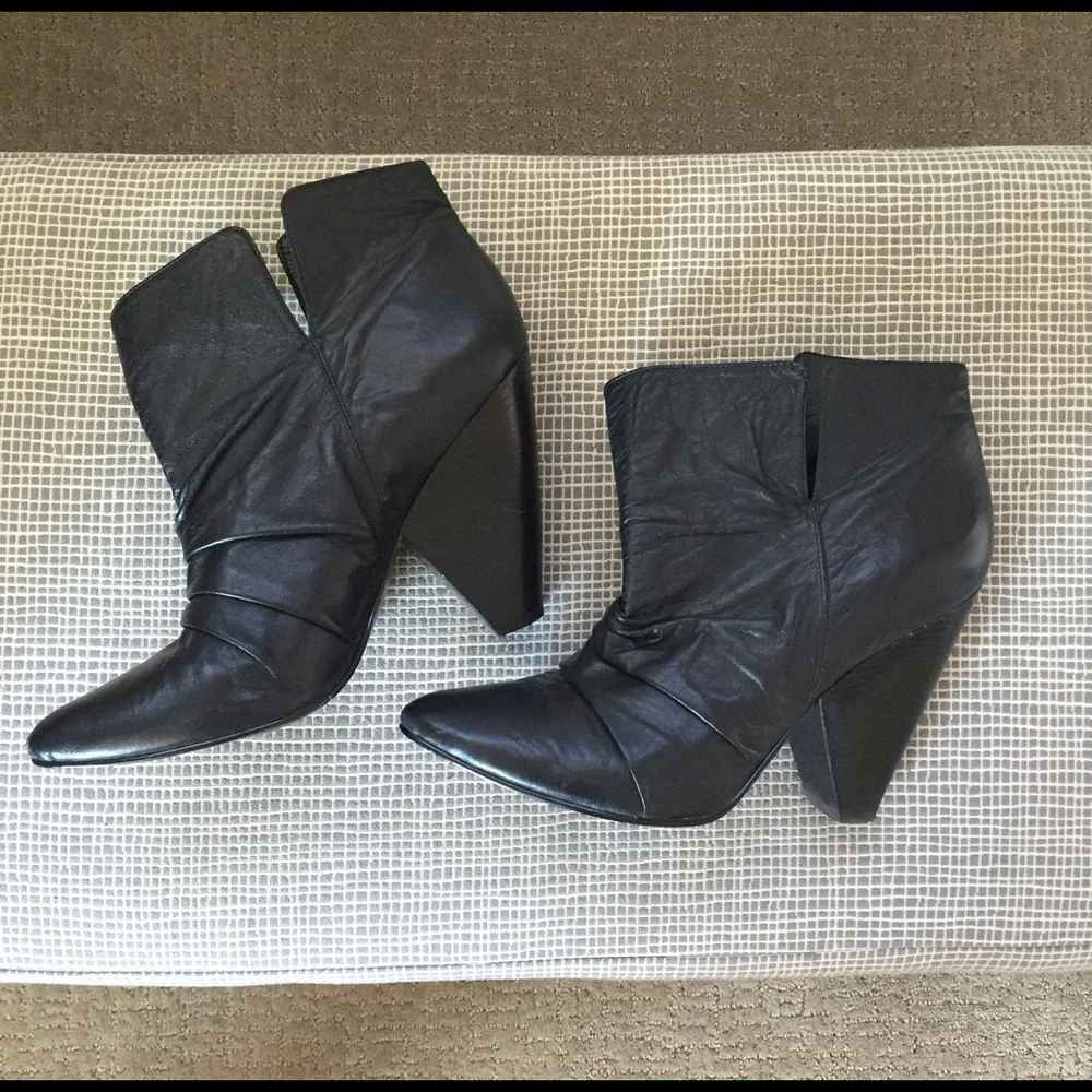 Anthropologie stylish black